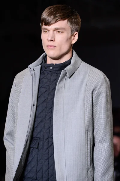 Look 28